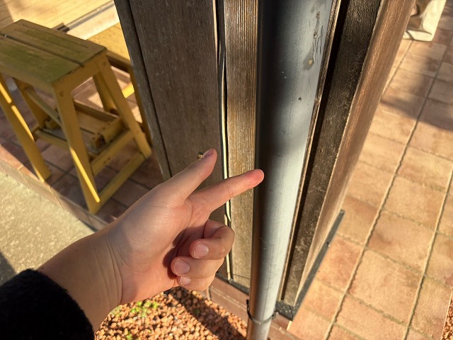樋金具まわりの隙間